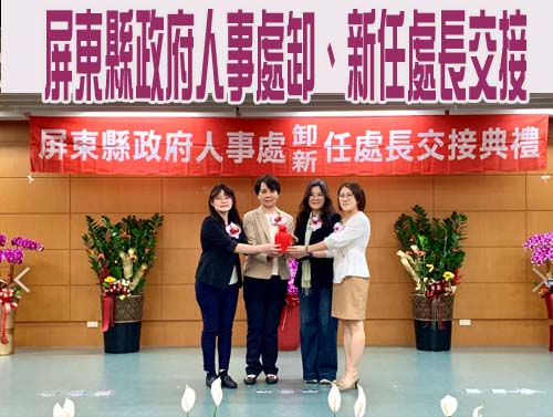 屏東銀閃閃廚藝競賽 志工化身「黑白大廚」展手藝